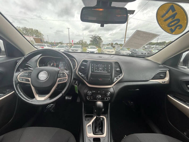 2017 Jeep Cherokee Latitude