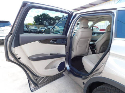 2019 Lincoln Nautilus Reserve