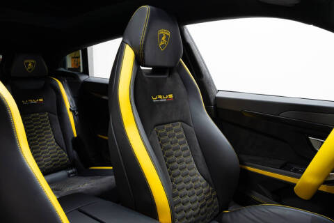 2022 Lamborghini Urus