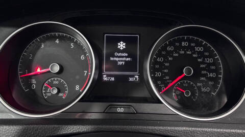 2019 Volkswagen Golf SE