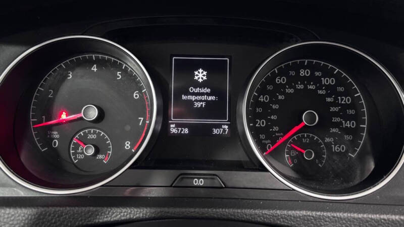 2019 Volkswagen Golf SE
