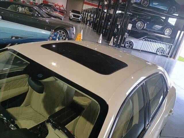 2018 Bentley Flying Spur 49