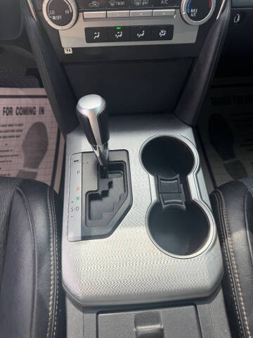 2014 Toyota Camry SE