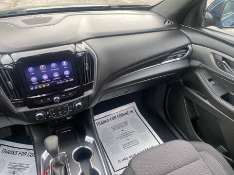 2022 Chevrolet Traverse LT Cloth