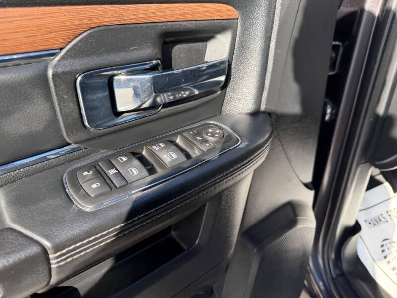 2015 RAM 1500 Laramie