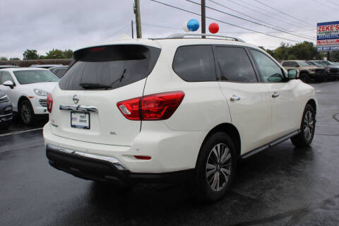 2020 Nissan Pathfinder SL