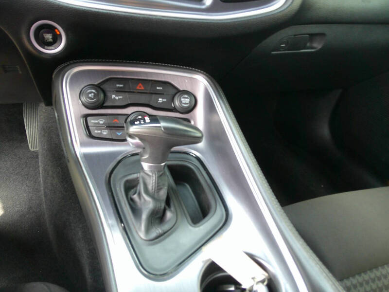 2015 Dodge Challenger SXT