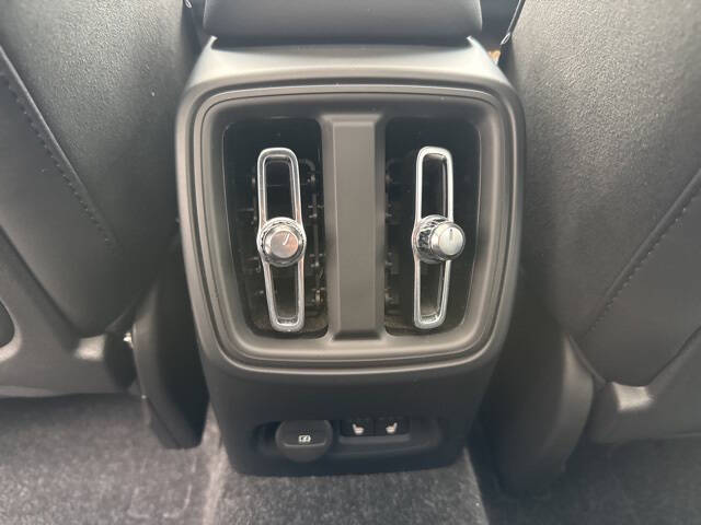 2024 Volvo C40 Recharge Twin Plus