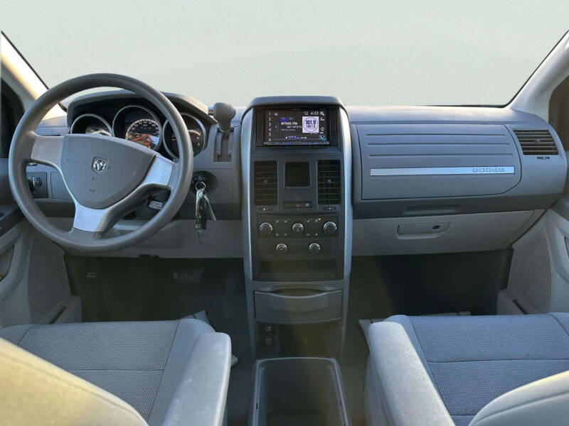 2009 Dodge Grand Caravan SE