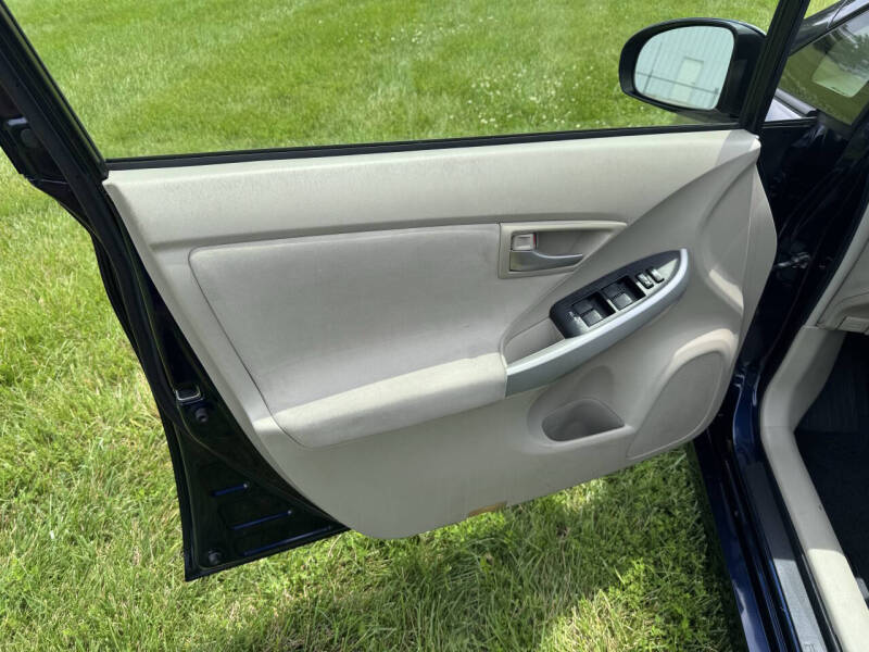 2012 Toyota Prius Two
