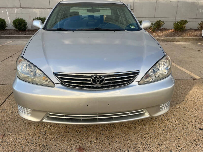 2006 Toyota Camry LE photo 2