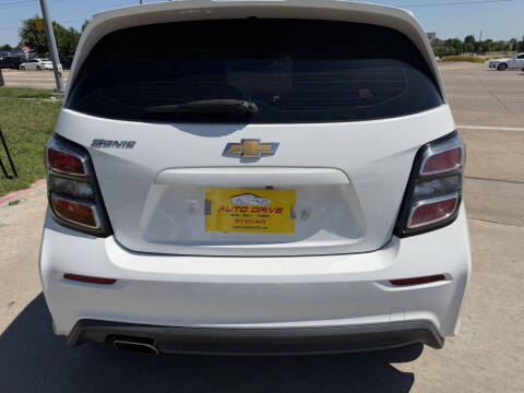 2020 Chevrolet Sonic LT