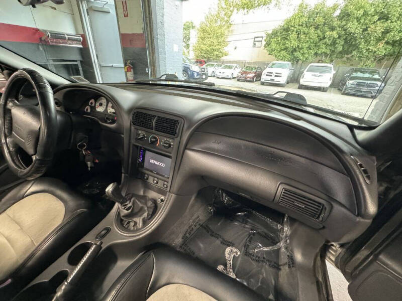 2001 Ford Mustang SVT Cobra