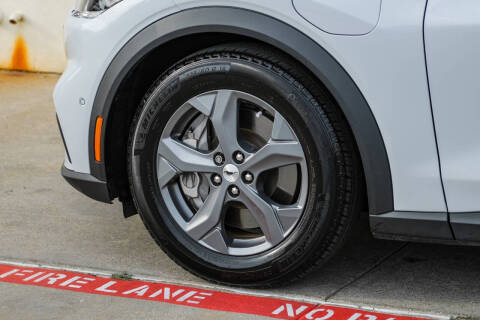 2023 Ford Mustang Mach-E Select