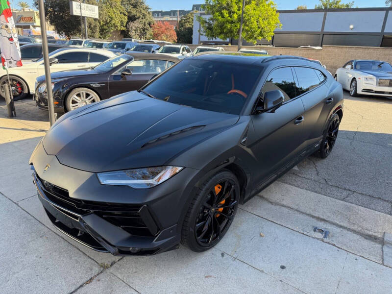 2023 Lamborghini Urus S
