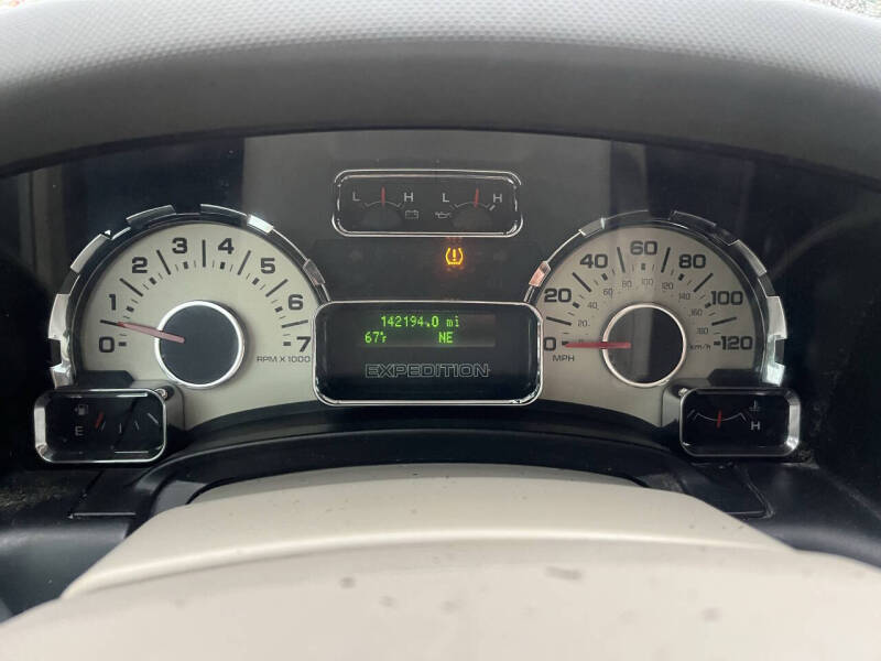 2011 Ford Expedition XLT