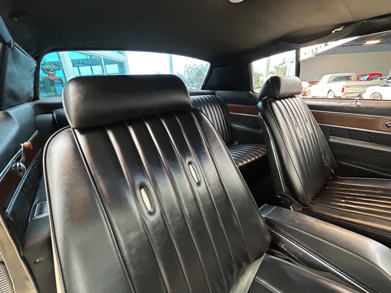1969 Chevrolet Impala 24