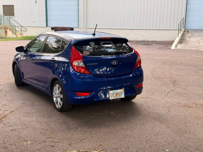 2013 Hyundai Accent SE
