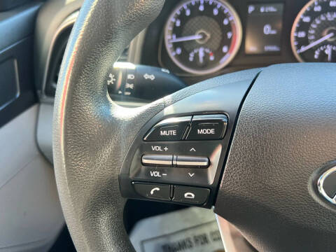 2020 Hyundai Elantra