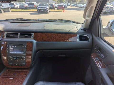 2013 Chevrolet Avalanche LTZ Black Diamond