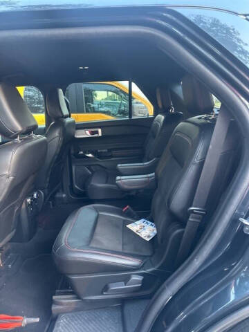 2023 Ford Explorer ST-Line