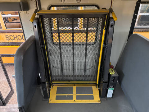 2011 IC Bus CE Series