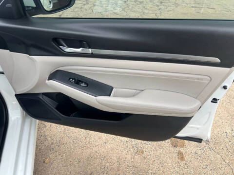 2019 Nissan Altima 2.5 SV