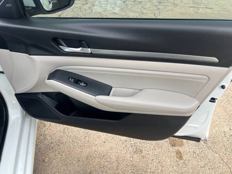 2019 Nissan Altima 2.5 SV