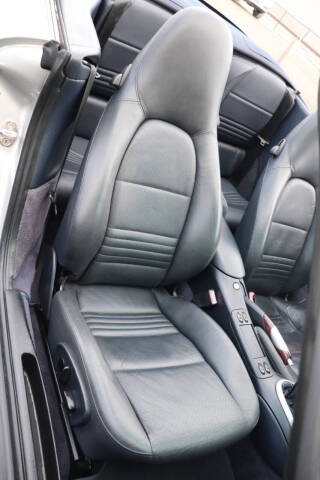 2003 Porsche 911 Carrera 4