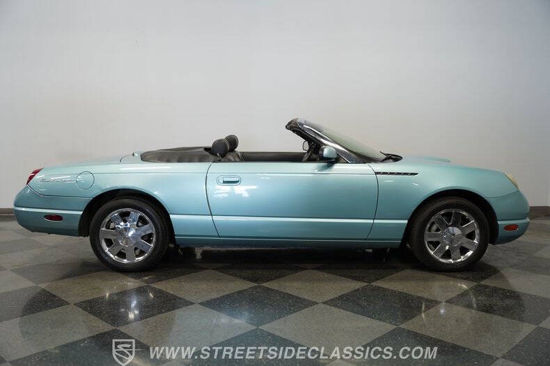 2002 Ford Thunderbird Deluxe