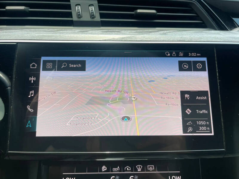 2019 Audi e-tron quattro Prestige