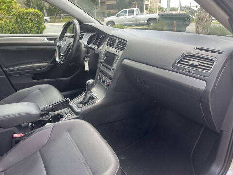 2015 Volkswagen Golf