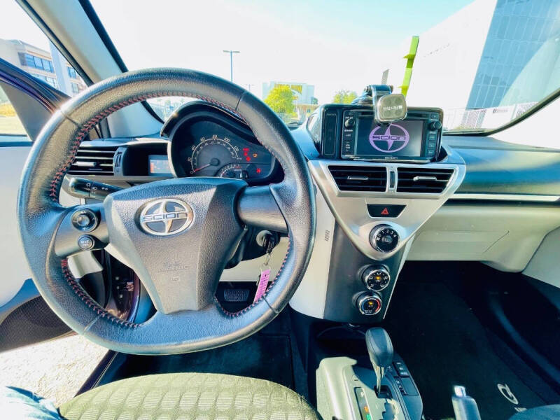 2014 Scion iQ 10 Series
