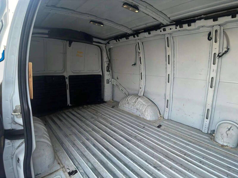 2017 Chevrolet Express 2500