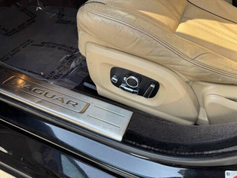 2016 Jaguar XJ R-Sport