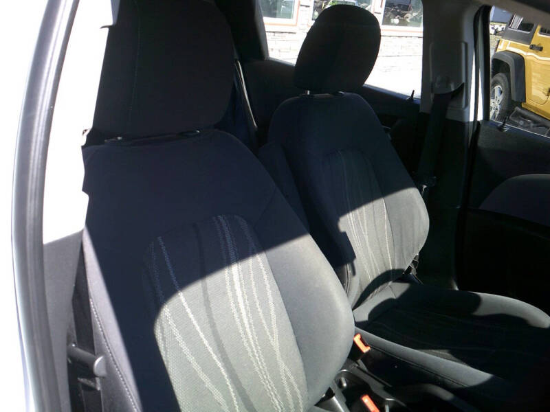 2016 Chevrolet Sonic LT Auto