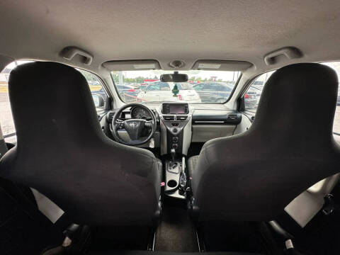 2014 Scion iQ