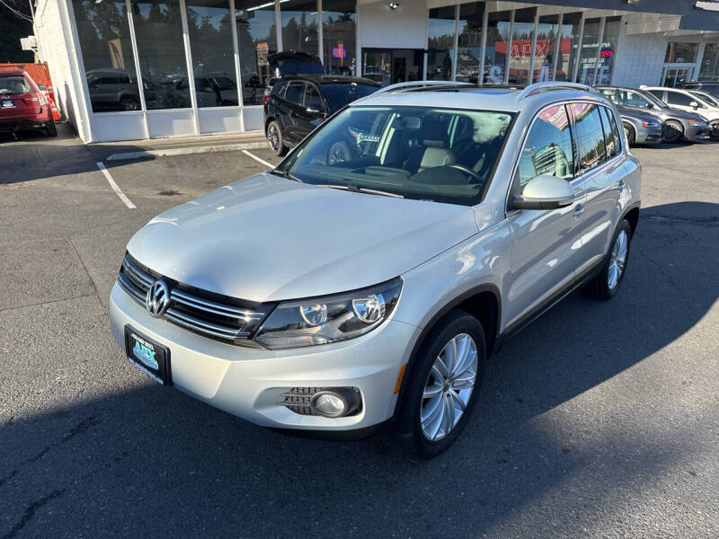 2013 Volkswagen Tiguan for sale at APX Auto Brokers in Edmonds WA