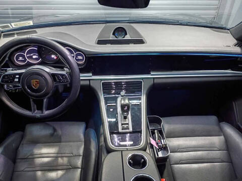 2018 Porsche Panamera