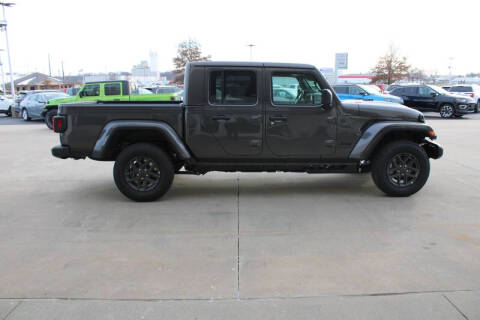 2026 Jeep Gladiator Sport S