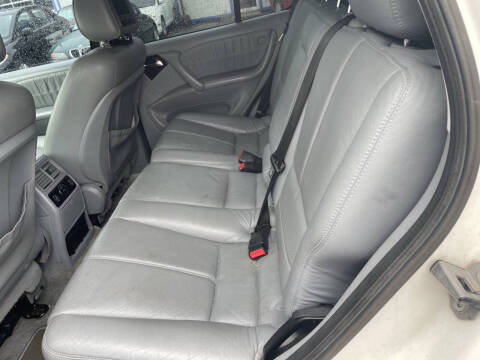 2005 Mercedes-Benz M-Class ML 350