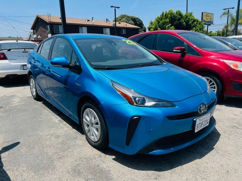 2020 Toyota Prius LE