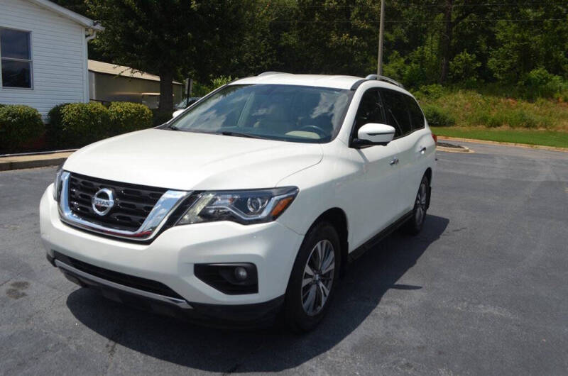 2020 Nissan Pathfinder SL