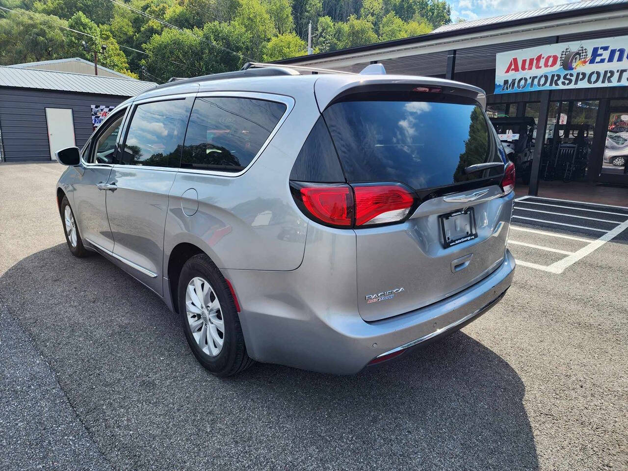 2017 Chrysler Pacifica for sale at Auto Energy in Lebanon, VA