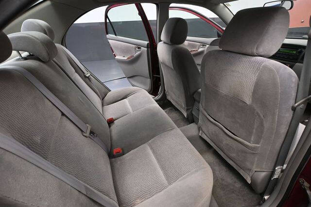 2005 Toyota Corolla LE