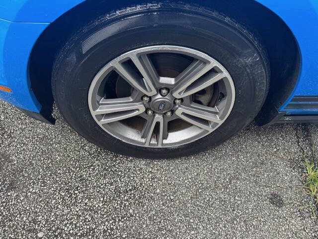 2011 Ford Mustang V6 Premium