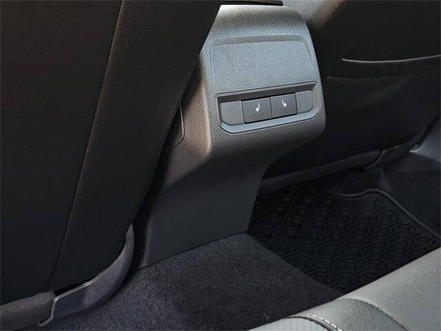 2025 Volkswagen Jetta SEL