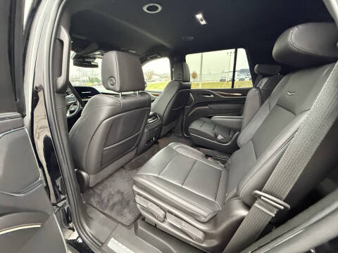 2022 Cadillac Escalade Luxury