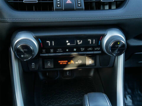 2021 Toyota RAV4 Hybrid XLE Premium