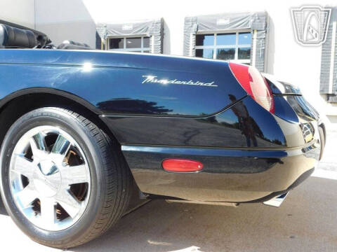 2002 Ford Thunderbird Deluxe